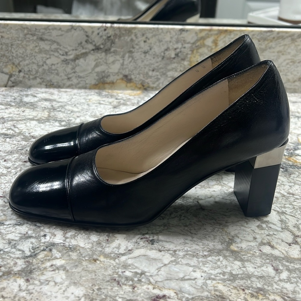Chanel Black heels - Picture 6 of 17